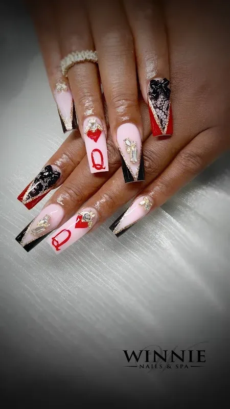 Winnie nails and spa — Nail salon in Joliet